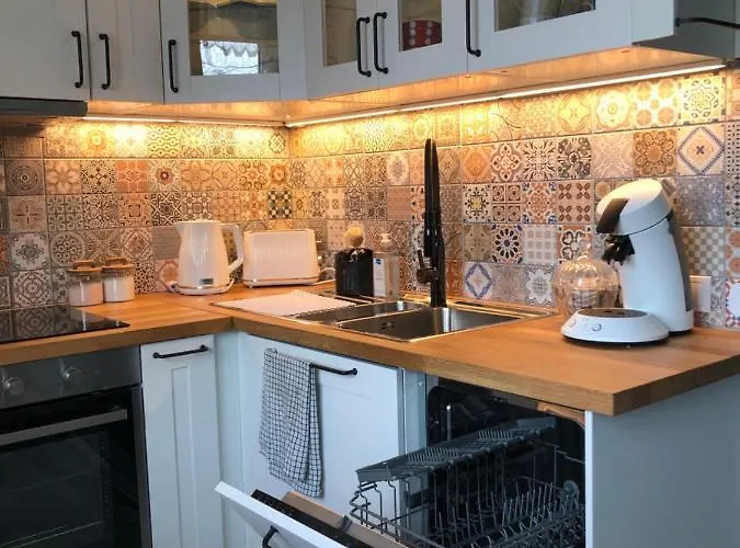 Apartament Niine 12 *